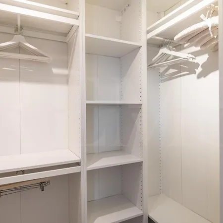 High-end 22nd Floor Apt, Views & Gym By Rems * Malaga