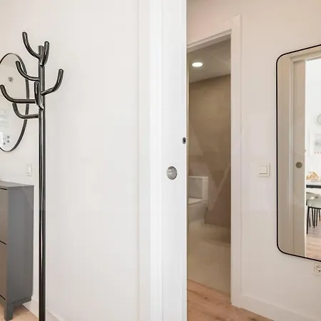 High-end 22nd Floor Apt, Views & Gym By Rems Apartment