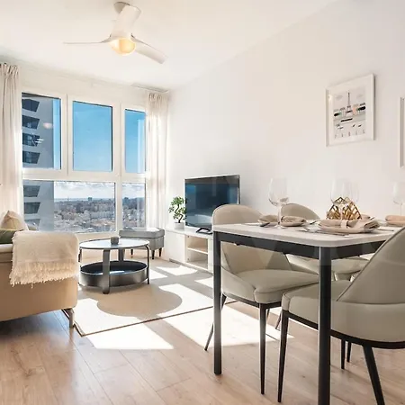 Apartment High-end 22nd Floor Apt, Views & Gym By Rems